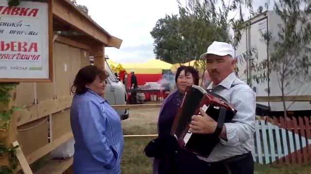 Цивильск ярмарка 2015 выстовка Алексея Настеровича смотреть онлайн