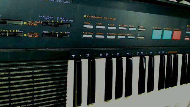 YAMAHA PSR 8 (DEMO song) смотреть онлайн