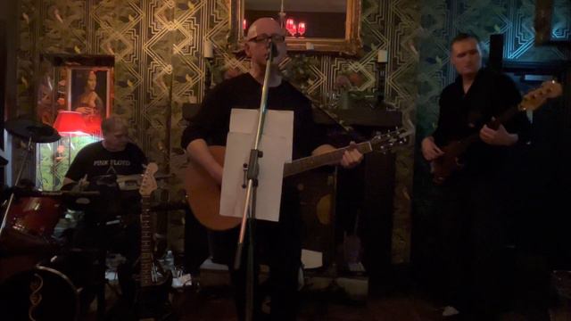 Kate Bush - Running Up That Hill