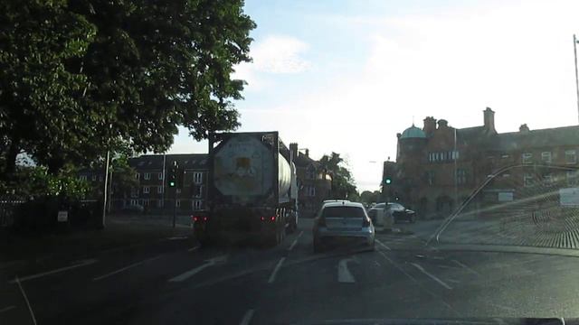 Fahrt zum Ford Werk Liverpool Halewood смотреть онлайн
