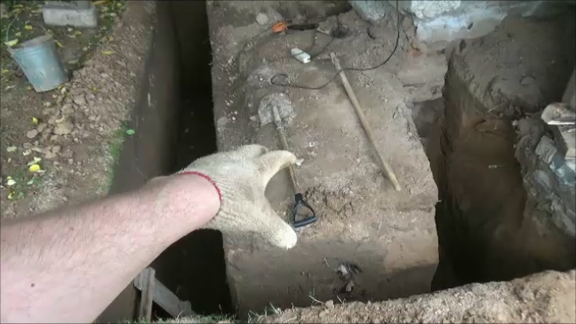 Копаю вход в подвал.mp4 смотреть онлайн