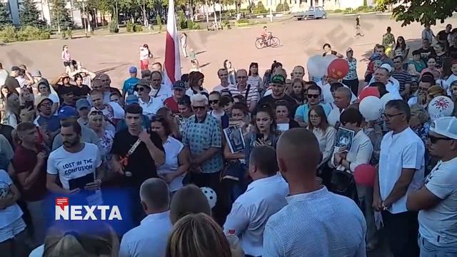 В Калинковичах мэр вышел к людям, но конструктивного диалога не получилось. смотреть онлайн
