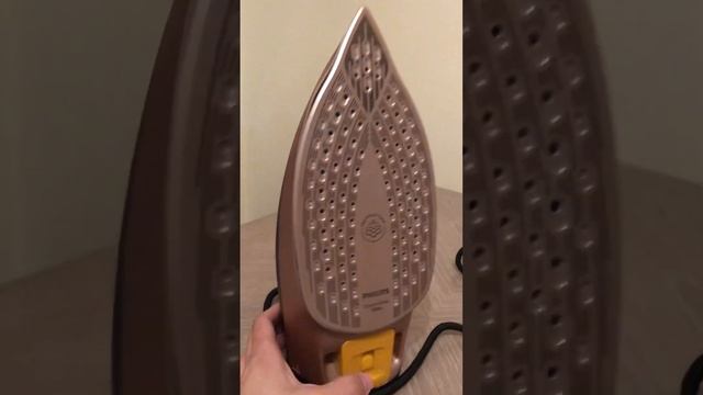 Review of Philips Azur 8000 steam iron смотреть онлайн