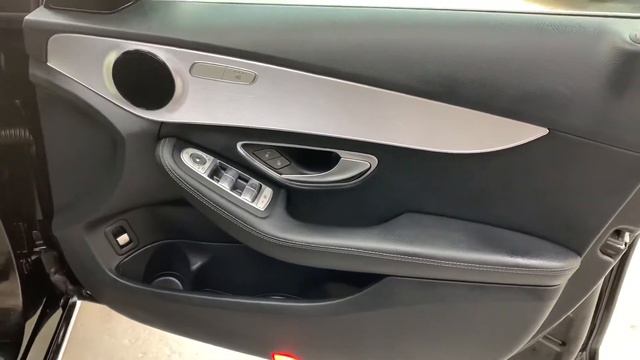MERCEDES-BENZ C-CLASS,1.6 C200 D SPORT 4d 136 BHP смотреть онлайн