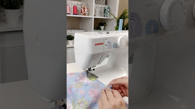 Чехол для швейной машины, выполненный на Janome XV-7 смотреть онлайн