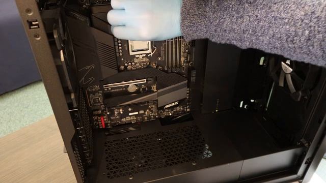 GIGABYTE AORUS Z590 ELITE AX - unpacking and installing смотреть онлайн