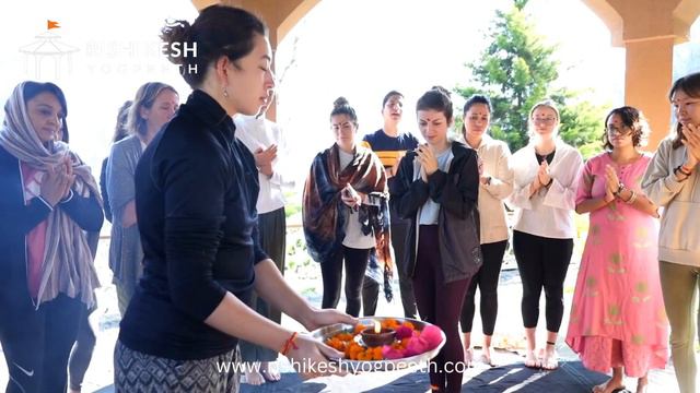 Yoga Teachers Training Course | 200, 300 & 500 Hours Yoga Teacher Training in Rishikesh, India смотреть онлайн