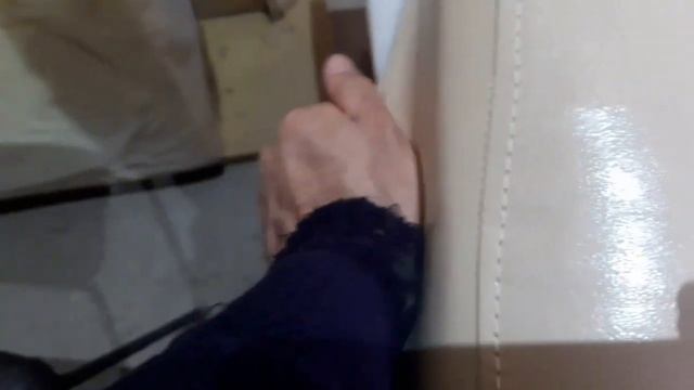 Перетяжка углового кухонного дивана! Стреляю большую спинку! Оренбург, тел: 89877920000. смотреть онлайн