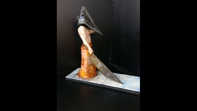 Пирамидоголовый. Pyramid Head.