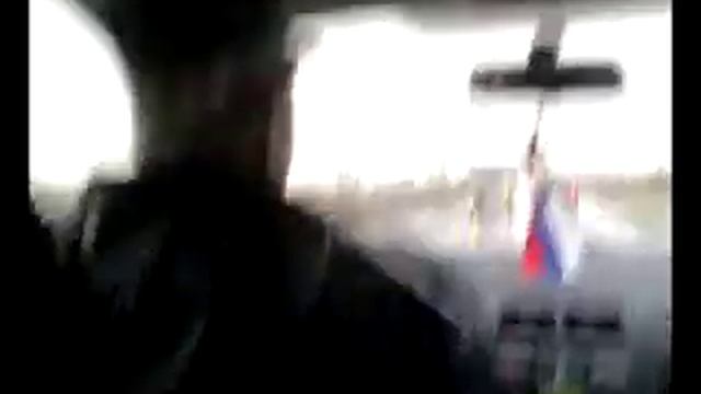 Мент забрал машину и отвозит на штраф стоянку! =) смотреть онлайн