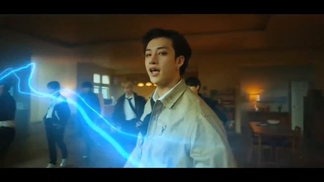 Лучший лидер и мужчина Бан Чан#банчан #straykids #skz #kpop #stay #лучшийлидер смотреть онлайн