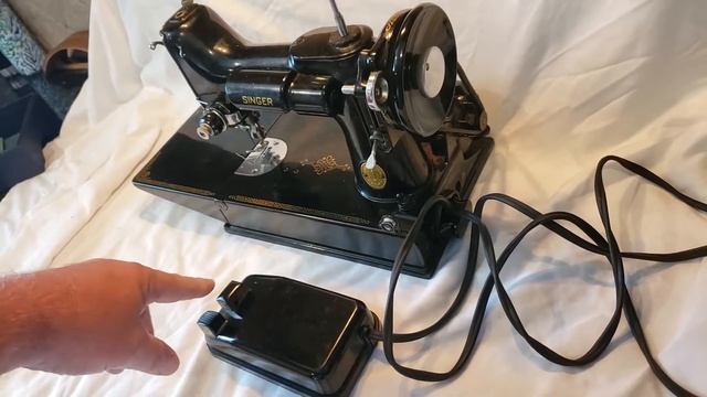 Vintage Singer Featherweight смотреть онлайн
