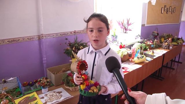 Виставка поробок із природнього матеріалу «Щедрість рідної землі» смотреть онлайн