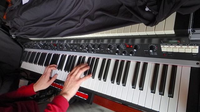 Return of the Giant Hogweed | New Pianos for Viscount Legend '70s смотреть онлайн