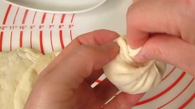 【肉まん作り 楽々編】肉まんの楽に包める方法、美味しいレシピをご紹介 смотреть онлайн