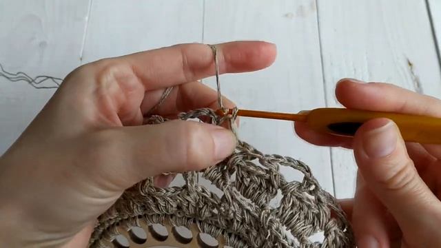 ☕ сервировочная салфетка на деревянной основе, связана крючком из льна смотреть онлайн