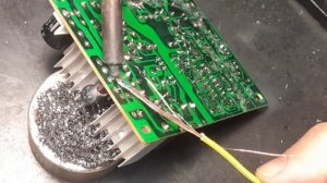 Этот олово отсос нафиг не нужен! Знал бы я такой метод раньше!  Выпайка радиодеталей! #Switchhhh2