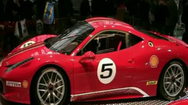 Ferrari 458 Challenge смотреть онлайн