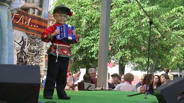 «Свадебный вальс»,Льётся музыка смотреть онлайн