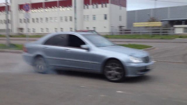 C320 W203 Burnout смотреть онлайн