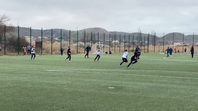 04.04.2021.Чемпионат Крыма по футболу 2009 год Тюмень 2010-Сугдея 2009 1-й тайм 1-0