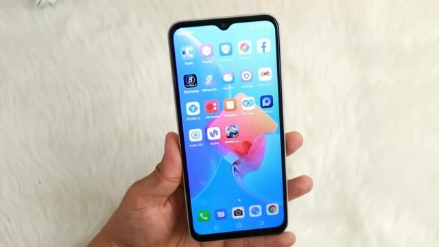 TECNO SPARK 8C : Unboxing & Review смотреть онлайн