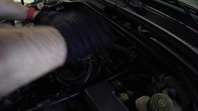 Luftfilterwechsel beim Peugeot 306 1.4l - Air filter change for Peugeot 306 1.4l смотреть онлайн