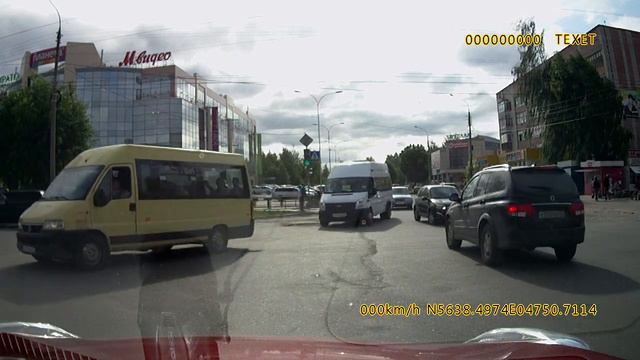 За ПАЗиком на красный смотреть онлайн