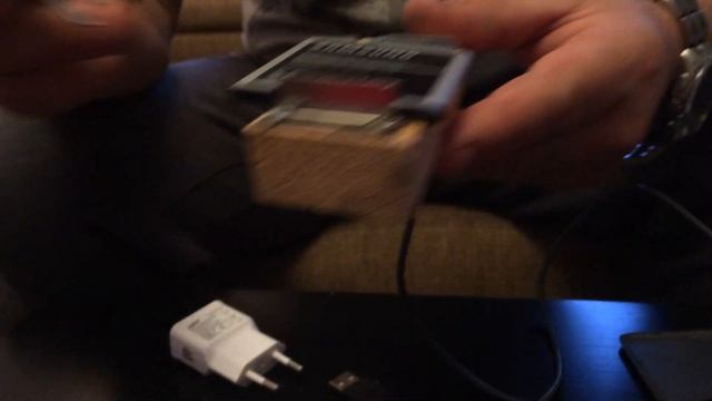 как зарядить аккумулятор телефона если не работает разьем зарядки или аккумулятор сел до 0.!! смотреть онлайн