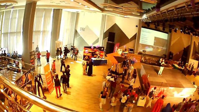 U:CON RED смотреть онлайн