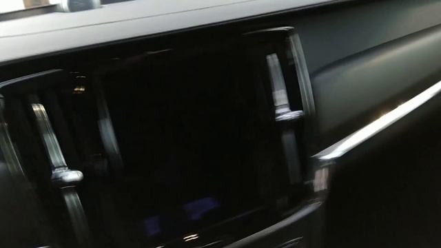 Visual Comparison - Volvo V90 Cross Country vs Volvo V90 Inscription смотреть онлайн