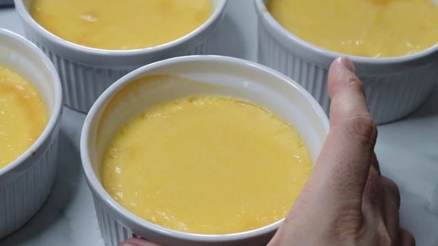Creme Brulee WITHOUT a Torch смотреть онлайн