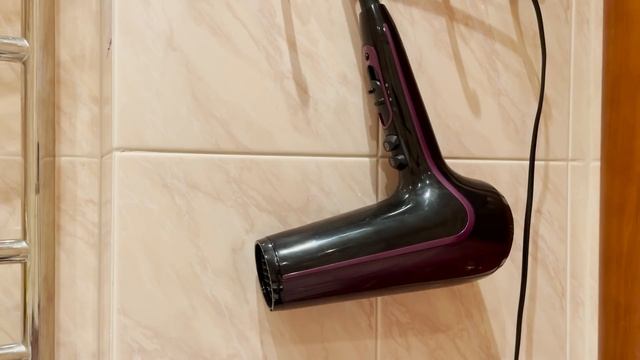 Белый шум фена для сна - 4 часовая версия - без разговоров - ASMR смотреть онлайн