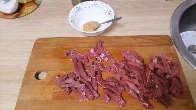 Отчёт за субботу. Взвешиваюсь после 3-х дней марафона. Тёплый салат с сельдереем и говядиной. смотреть онлайн