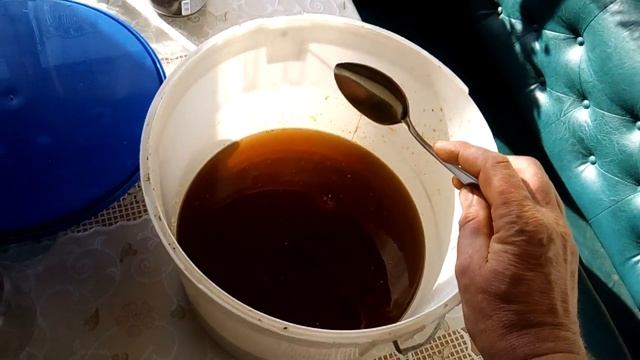 Бортевой мёд из улья смотреть онлайн