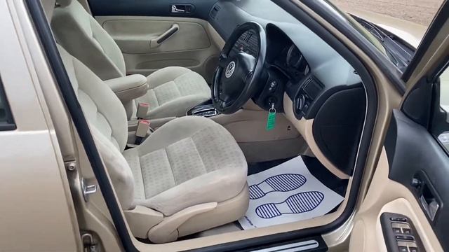 Volkswagen Bora 1.6 SE 4dr смотреть онлайн
