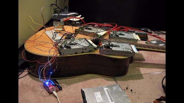 Deus Ex, UNATCO on floppy drives смотреть онлайн