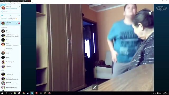 Дома с бабулей