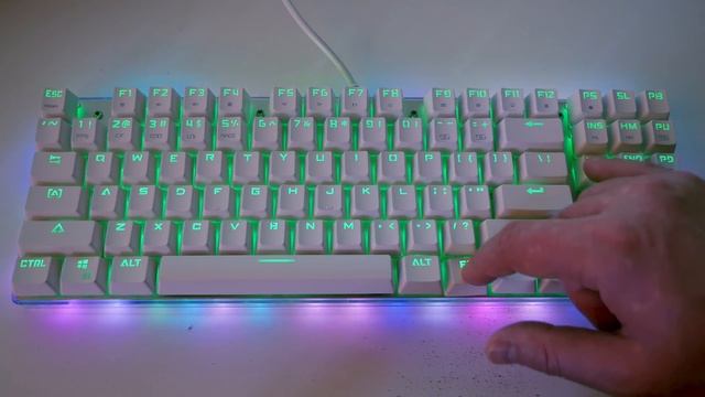 ПЕРВЫЙ РАЗ ВИЖУ ТАКУЮ ПОДСВЕТКУ! | Обзор Игровой Клавиатуры Motospeed K87S! смотреть онлайн
