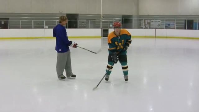 Ice Hockey Tips : How to Play Ice Hockey смотреть онлайн