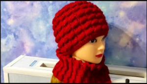 Шапочка крючком. КОМПЛЕКТ шапочка и шарфик крючком. (720p)