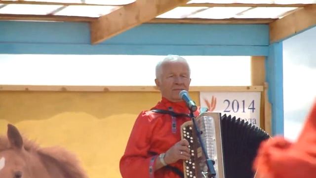 "ИГРАЙ ГАРМОНЬ, ЗВЕНИ ЧАСТУШКА" смотреть онлайн