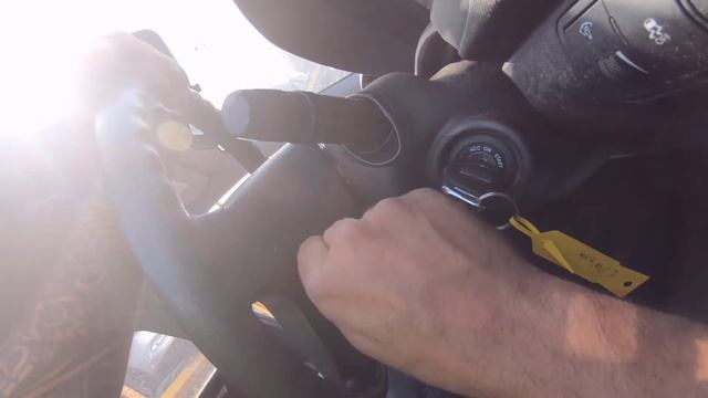 Hyundai ACCENT STEERING WHEEL AIRBAG REMOVAL смотреть онлайн