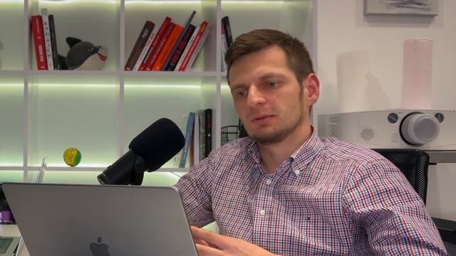 Подкаст Товарний бізнес частина 1, Новорічні Стратегії для Бізнесу: від УТП до Ефективної Реклами смотреть онлайн