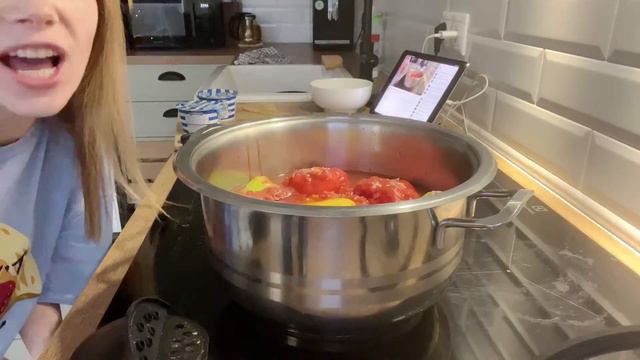 Ирл стрим. Фаршируем перцы и играем в КвизПлиз смотреть онлайн