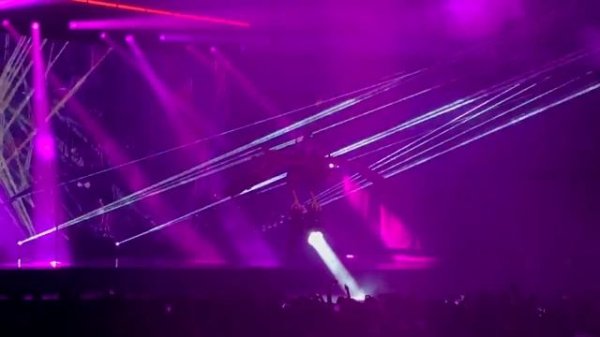 TRAVIS SCOTT - BUTTERFLY EFFECT LIVE [THE DAMN TOUR]