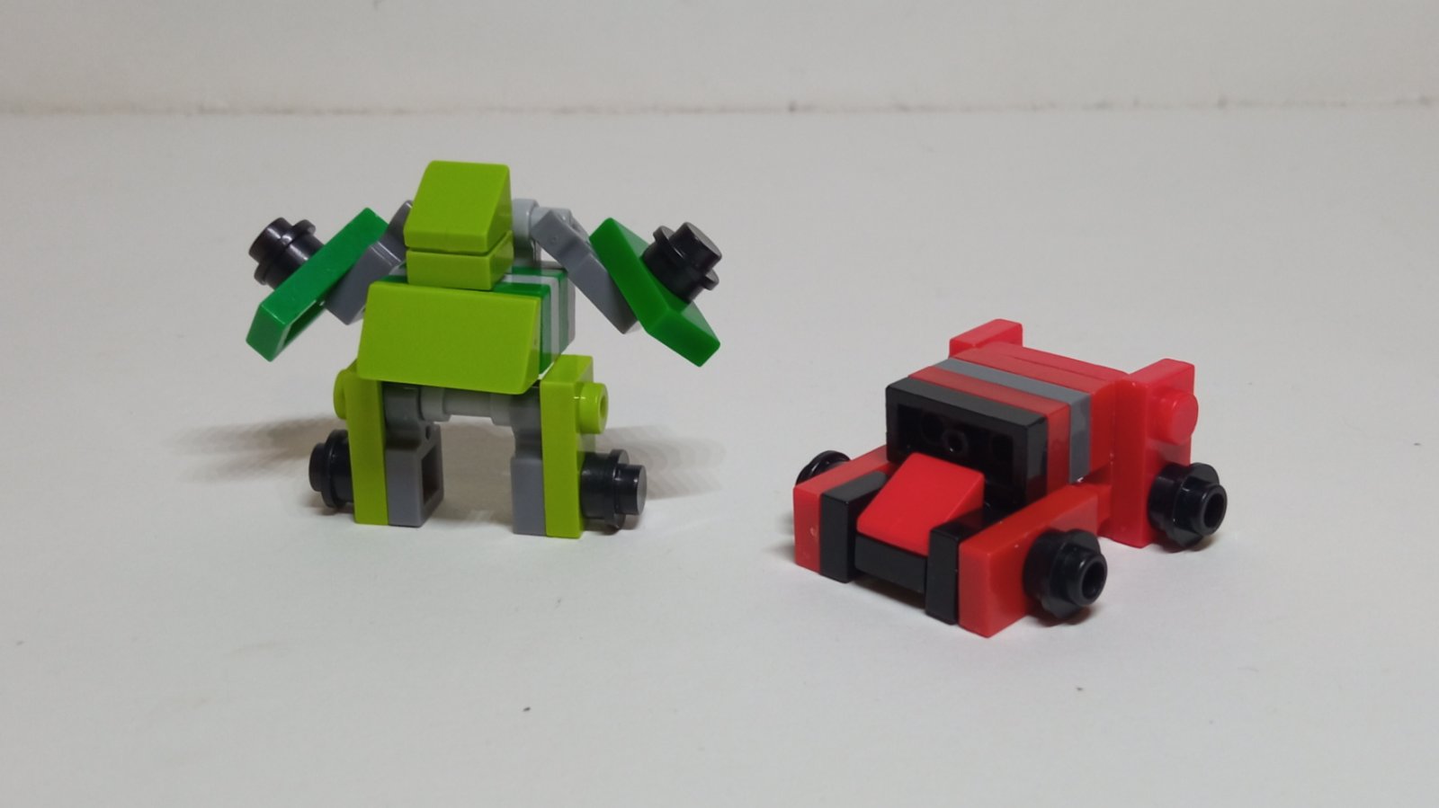 КАК СДЕЛАТЬ ТРАНСФОРМЕРА ИЗ ЛЕГО? смотреть онлайн