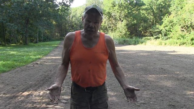 2019 Fall Food Plots Planting the Old Clover Field смотреть онлайн