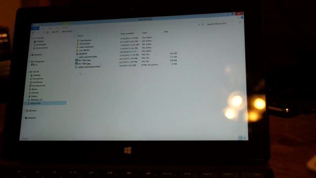 Windows 8.1: How to change folder location to microSD Card смотреть онлайн