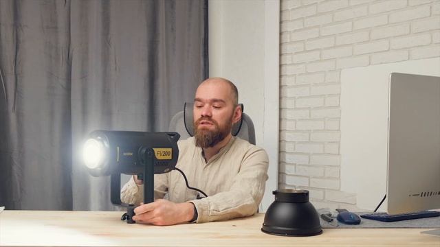 Godox FV200 Распаковка, первое впечатление.